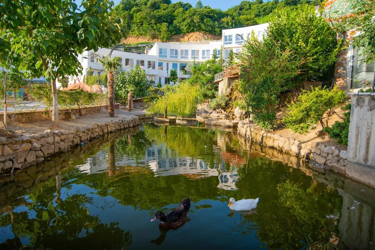 Arka Art Hotel تيرانا 5*,  ألبانيا