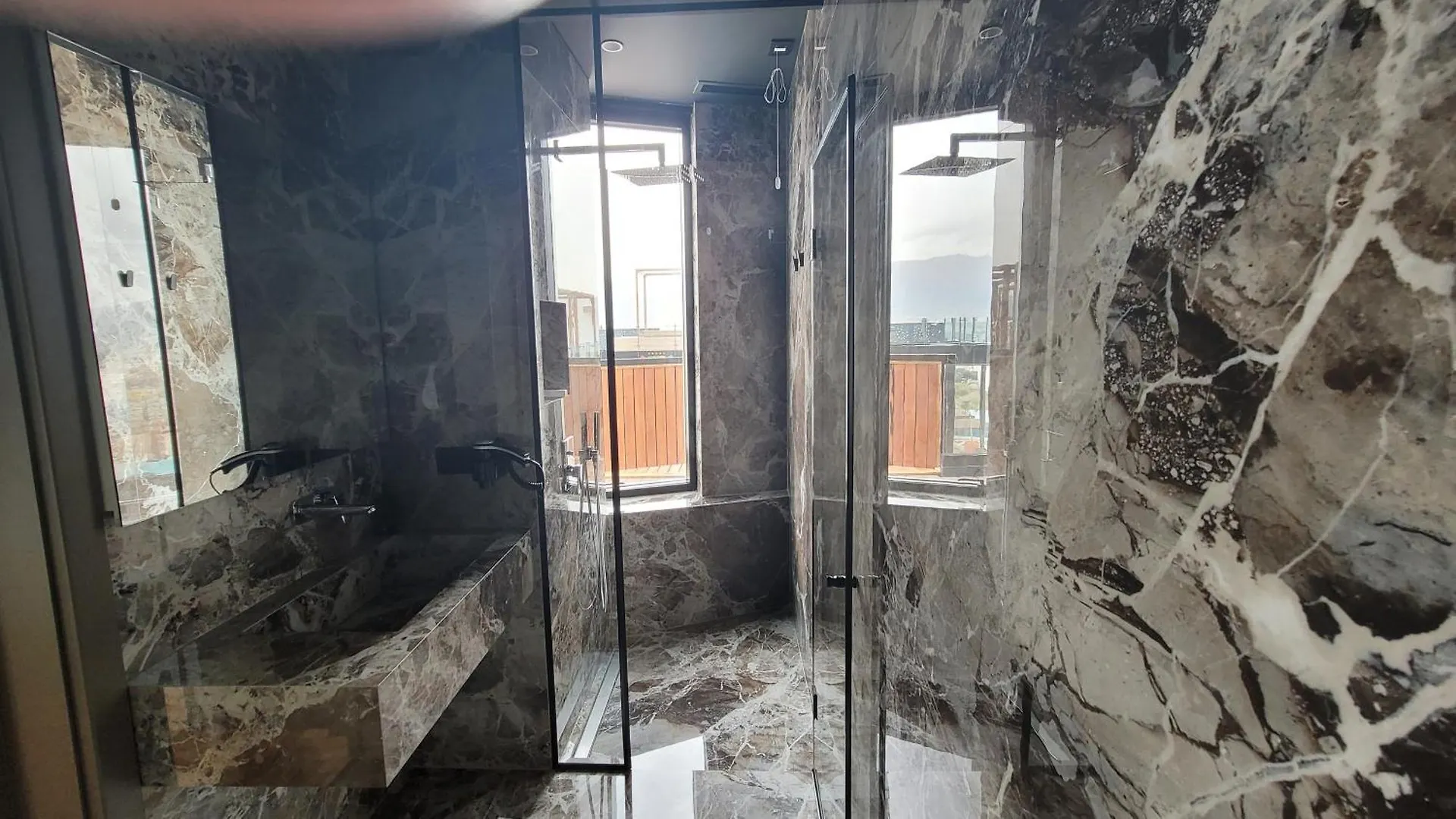 Arka Art Hotel تيرانا ألبانيا