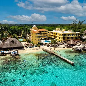 **** Hotel Playa Azul México